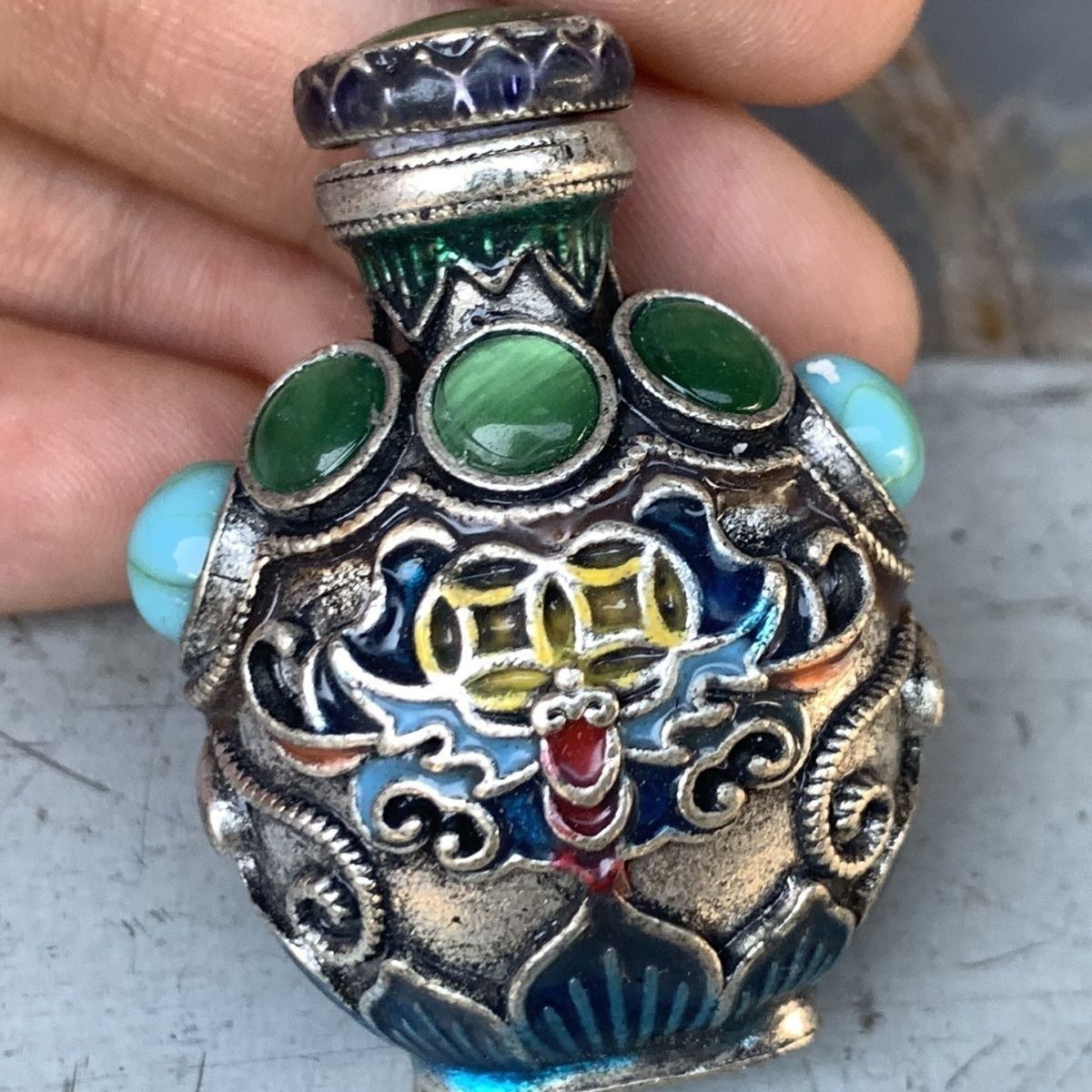 Vintage Collectible Bottles - 빈티지 카이로존느 청동 스너프 병, 미니
